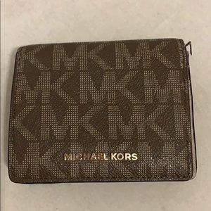 Michael Kors wallet🌺🍃🌿🌺🌺🌺🌺